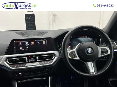 2023 BMW 3-Series - photo 22