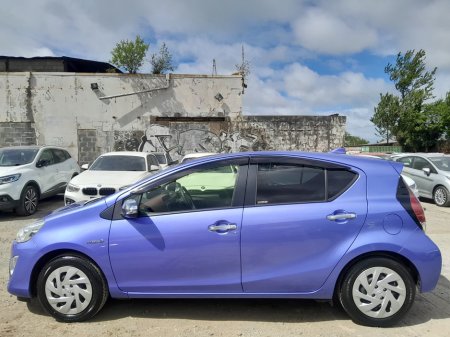 2016 Toyota Aqua - photo 8