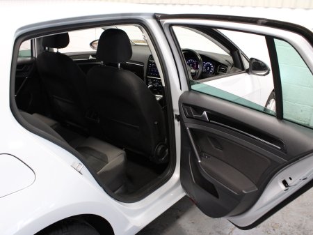 2018 Volkswagen Golf - photo 27
