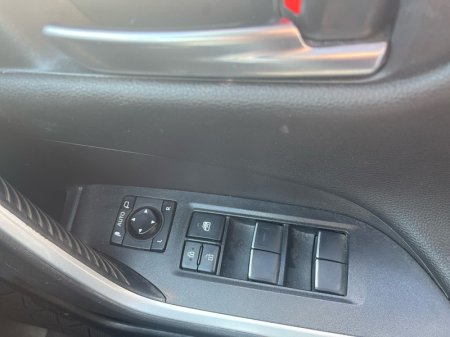 2021 Toyota RAV4 - photo 11
