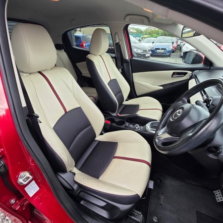 2016 Mazda Demio - photo 11