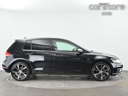 2019 Volkswagen Golf - photo 2