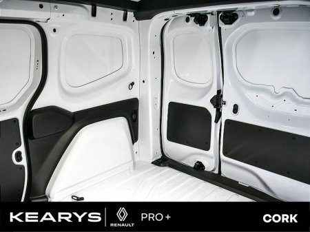 2024 Nissan TOWNSTAR - photo 9