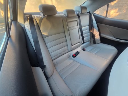 2015 Lexus IS - photo 5