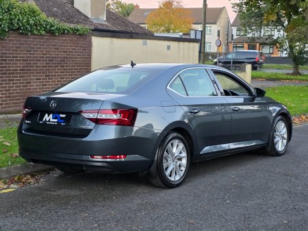 2017 Skoda Superb - photo 8