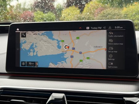 2022 BMW 5-Series - photo 18