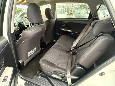2015 Toyota Prius - photo 14