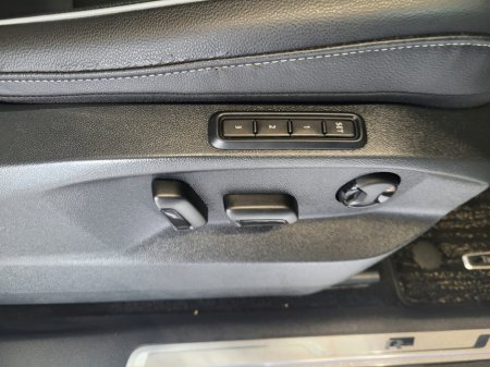 2020 Volkswagen Tiguan - photo 10