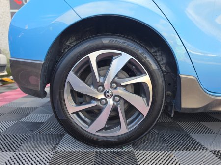 2015 Toyota Aqua - photo 10
