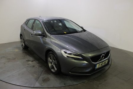 2017 Volvo V40 D2 (120hp) Momentum Edition - TENDER 25