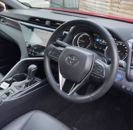 2020 Toyota Camry - photo 11