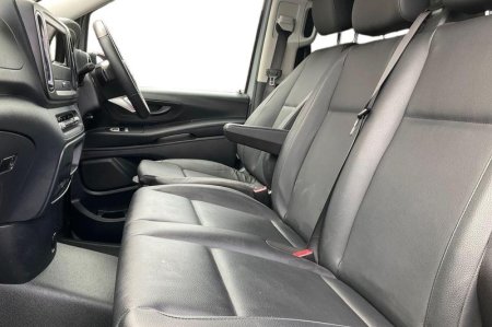 2025 Mercedes-Benz Vito - photo 10