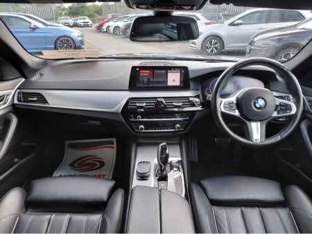 2020 BMW 5-Series - photo 14