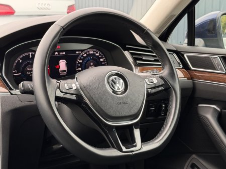 2019 Volkswagen Passat - photo 51