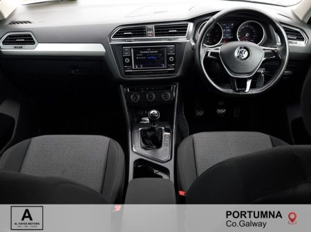 2018 Volkswagen Tiguan - photo 2