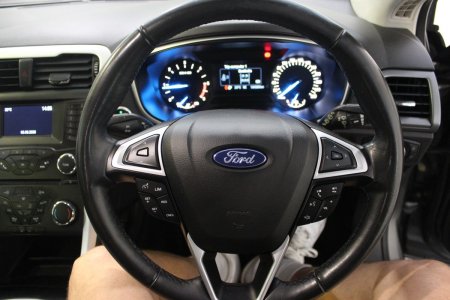 2018 Ford Mondeo - photo 16