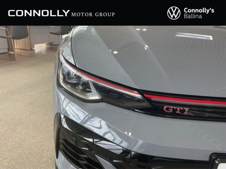 2027 Volkswagen Golf - photo 14