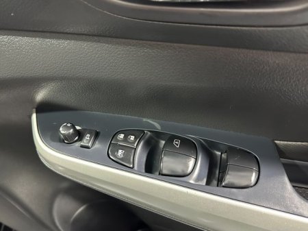 2021 Nissan Navara - photo 25