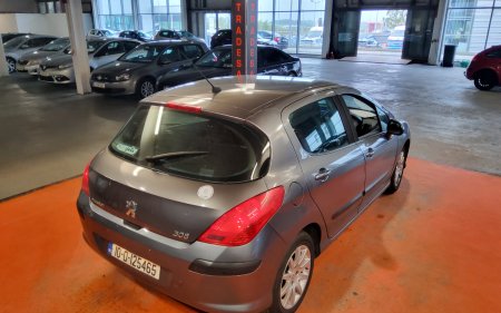 2010 Peugeot 308 - photo 2