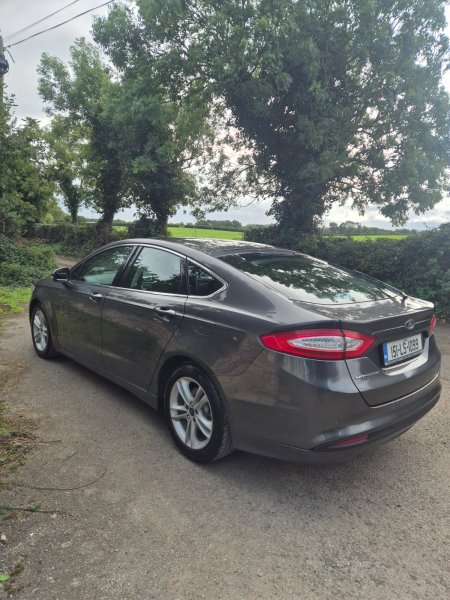 2015 Ford Mondeo - photo 13