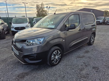 2023 Toyota Proace City - photo 2