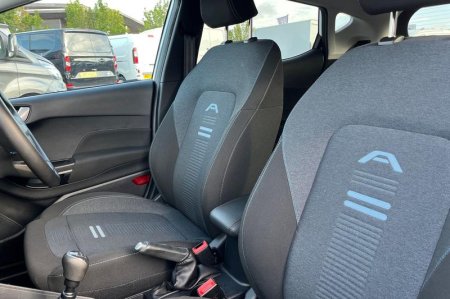 2023 Ford Fiesta - photo 19