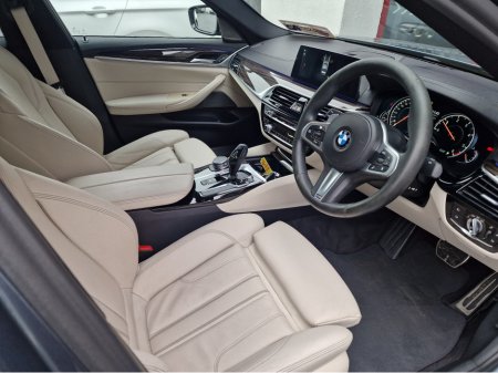 2018 BMW 5-Series - photo 15