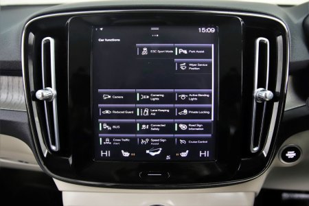 2020 Volvo XC40 - photo 18