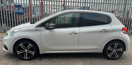 2017 Peugeot 208 - photo 5