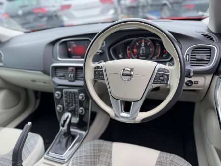 2018 Volvo V40 - photo 22