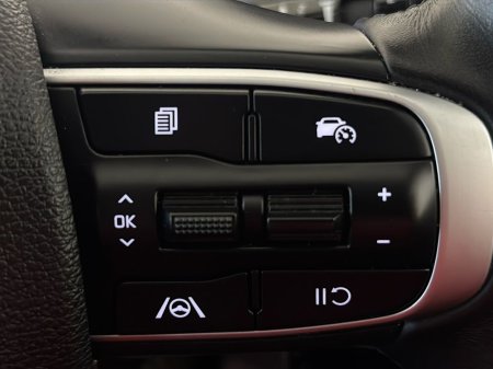 2025 Kia Sportage - photo 23