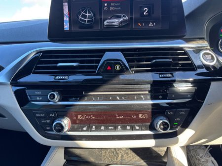 2017 BMW 5-Series - photo 17