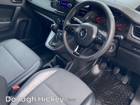 2023 Renault Kangoo KANGOO DCI 95 START €15,000 thumbnail