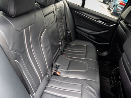 2021 BMW 5 Series - thumbnail 9