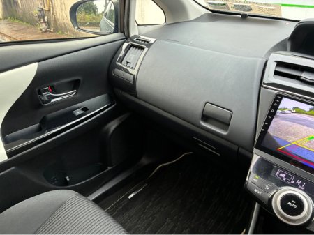 2017 Toyota Prius Alpha 1.8i Petrol Hybrid 5 Seater Automatic €17,950 thumbnail