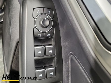 2023 Ford Focus - thumbnail 18