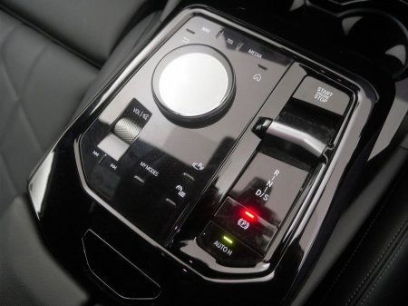 2024 BMW 5 Series 520i M Sport Pro Saloon €60,900 thumbnail