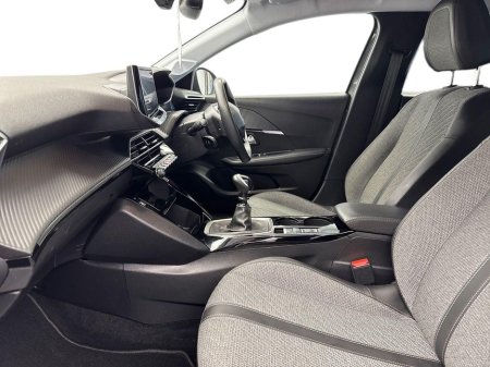 2024 Peugeot 208 - thumbnail 2