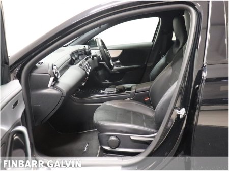 2021 Mercedes-Benz A Class A 250 A/T AMG Line €26,950 thumbnail