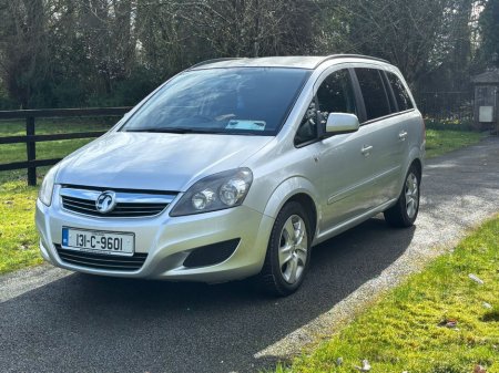 2013 Vauxhall Zafira - thumbnail 2