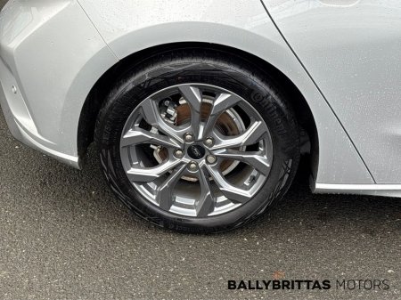 2025 Ford Focus - thumbnail 9