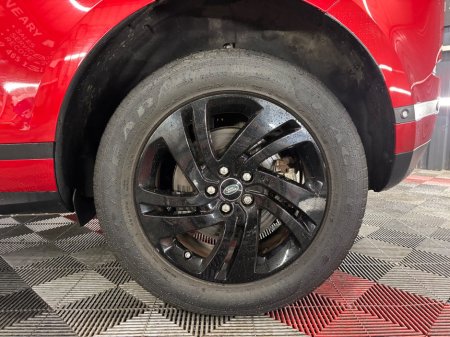 2021 Land Rover Range Rover Evoque 1.5 PHEV AWD Bronze €34,950 thumbnail