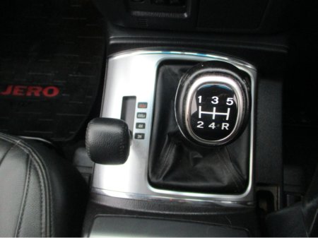 2013 Mitsubishi Shogun 3.2 DID WARRIOR SWB COMM €18,995 thumbnail