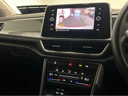 2023 Volkswagen T-Roc STYLE 1.5 TSI D7F 150HP €29,950 thumbnail