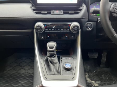 2025 Toyota Rav4 - thumbnail 21