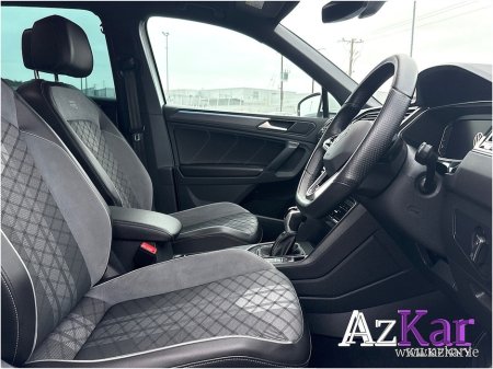 2023 Volkswagen Tiguan - thumbnail 11