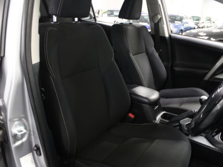 2017 Toyota Rav4 2.0 D-4D BUSINESS EDITION TSS 5DR thumbnail