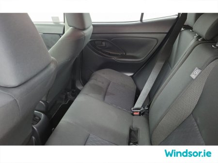 2023 Toyota Yaris Cross - thumbnail 8