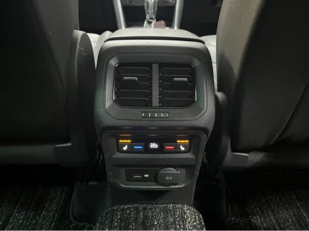 2018 Volkswagen Tiguan - thumbnail 14