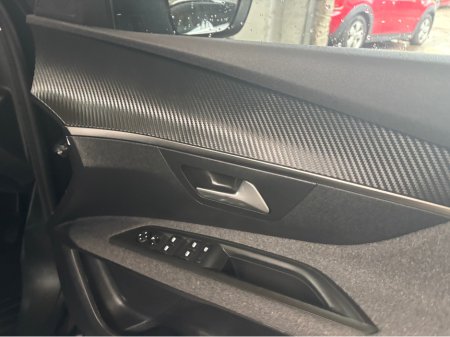 2019 Peugeot 3008 - view 4